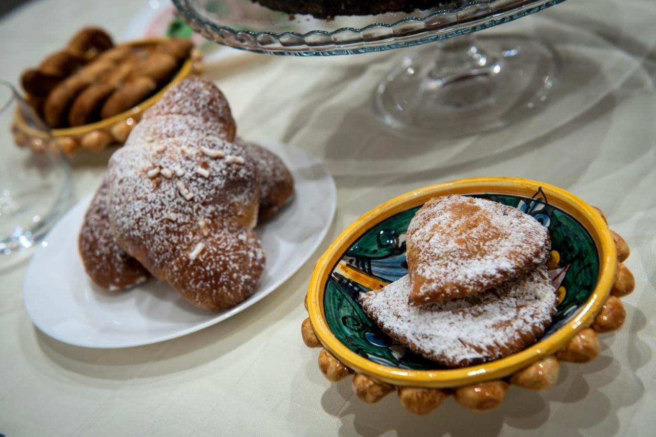 Al Centro Storico Bed & Breakfast Caltagirone Luaran gambar